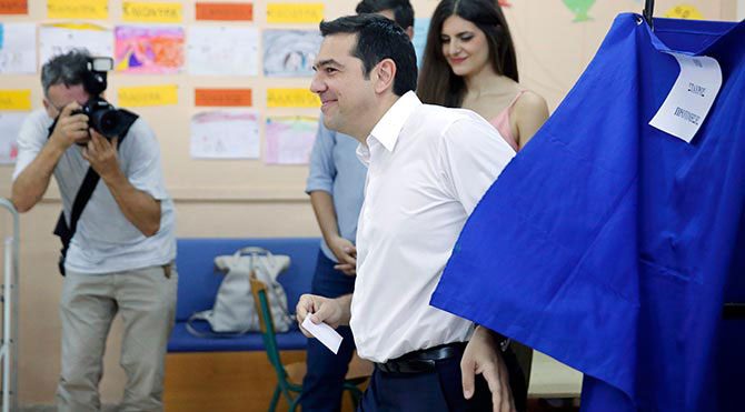 Çipras'a tebrik telefonu yağıyor