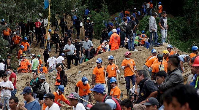 Guatemala'daki toprak kaymasında ölenlerin sayısı 131 oldu