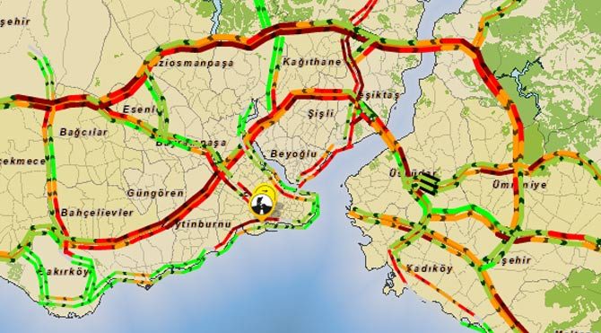 İstanbul'da yağmur trafiği vurdu