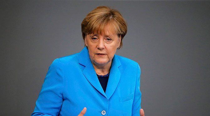 Merkel: Erdoğan'a destek formatına dönüşmesin