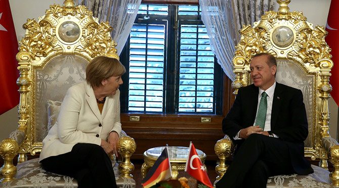Erdoğan pazarlıkta, Almanya PKK'ya silah derdinde