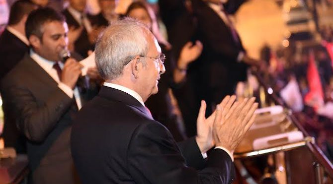 Akçakoca'da gece mitingi