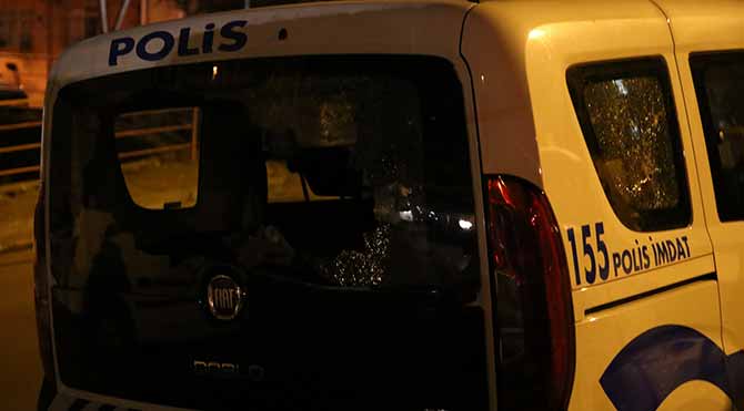 İstanbul'da polise saldırı: 2 yaralı