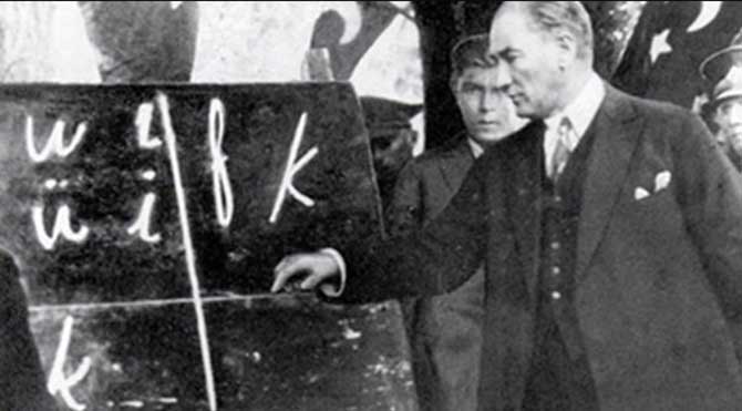Sinan Meydan: Atatürk'ün ışığında çağdaş eğitime ihtiyaç var!