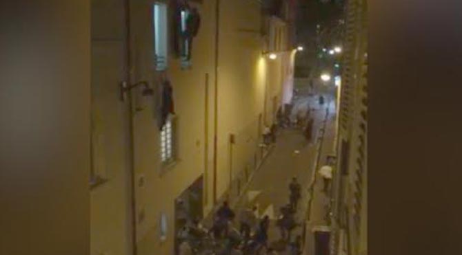 Paris'te Bataclan'dan kaçış anı