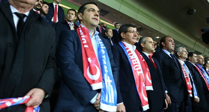 Saygı duruşunda ıslık dünya basınında!