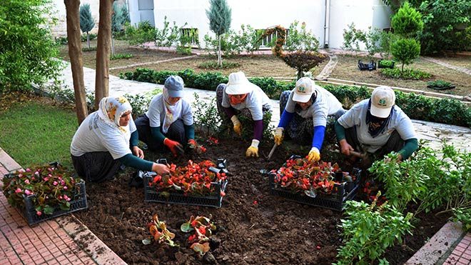 Asgari ücret işvereni gerçekten zorlar mı?