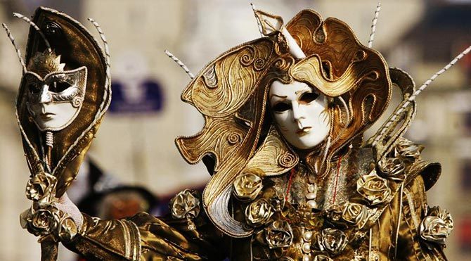 Venedik Karnavalı'nda maskeli terör endişesi