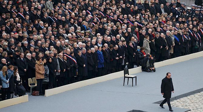 Fransa, terör kurbanlarını anıyor