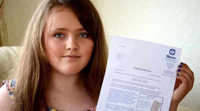 13 yaşında 162 IQ ile Einstein'ı geçen kız
