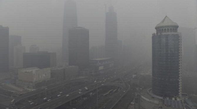 Çin, teneke kutuda temiz hava satın alıyor!