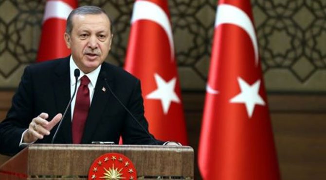 Erdoğan'dan tekbir eşliğinde konuşma