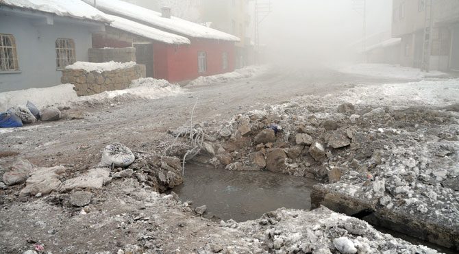 Polise bombalı tuzak!