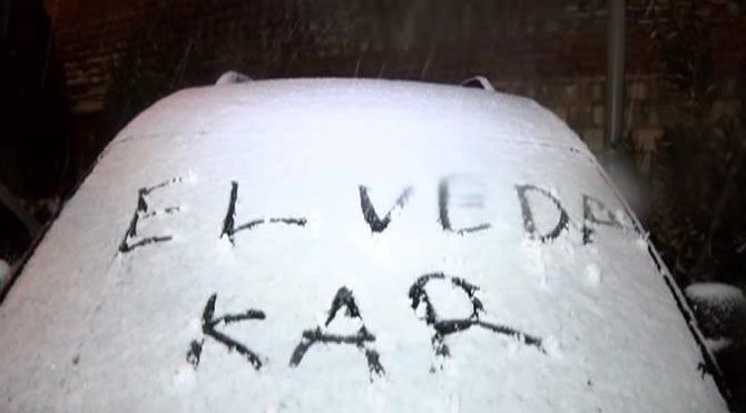 İstanbul'da kar geri döndü!