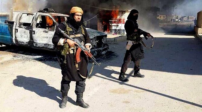 Pentagon: IŞİD'in petrol gelirleri yüzde 30 düştü