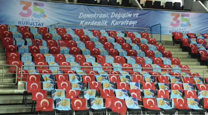 CHP'nin kurultayında dans ve müzik yok