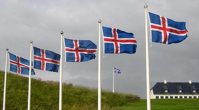 İzlanda'da dünyayı Tanrı'nın yarattığına inanan gençlerin oranı: Yüzde 0
