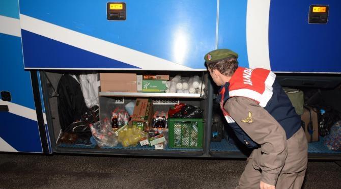 Yolcu otobüsünün bagajında 7 bin paket kaçak sigara ele geçirildi