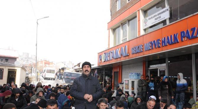 Hakkari`de `sokağa çıkma yasağı` protestosu