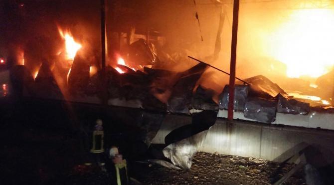 Soğuk hava deposu ve paketleme tesisinde yangın