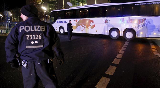 Köln'deki toplu taciz: 26 yaşındaki Cezayirli sığınmacı tutuklandı