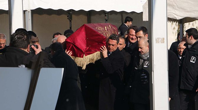 Mustafa Koç uğurlanıyor