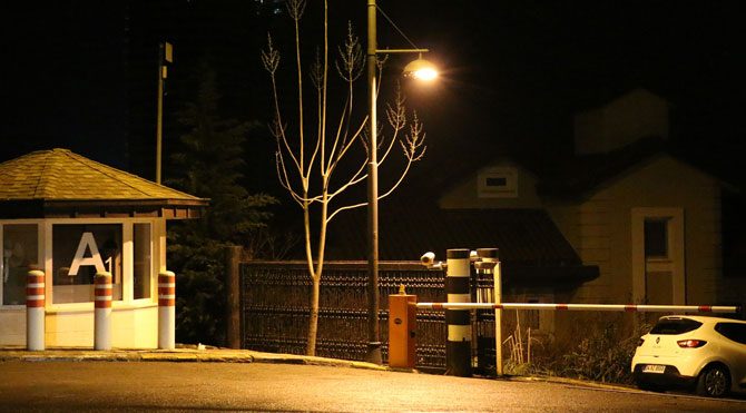 Lüks villada soygun dehşeti