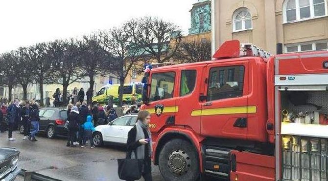 İsveç'te bir okulun bahçesinde bomba patladı