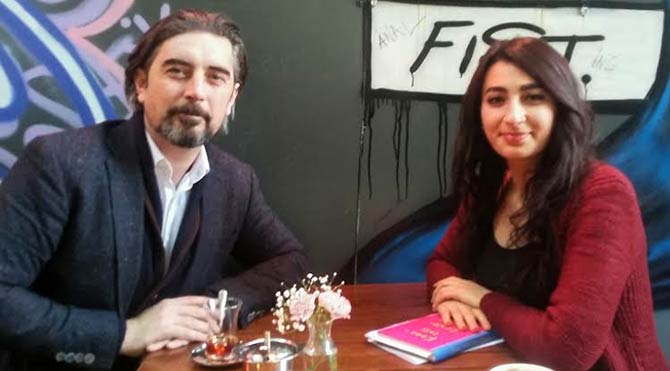 Ali İhsan Varol bu kez sahnede