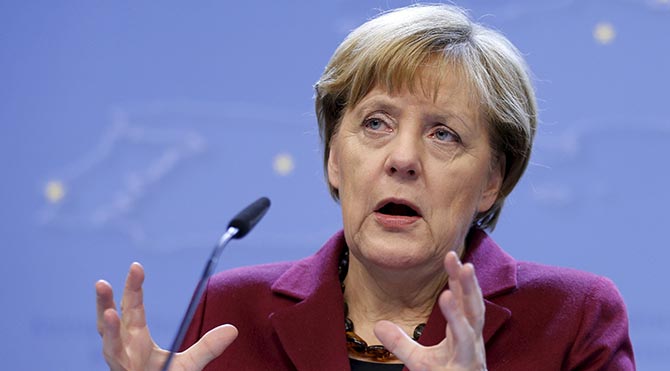 Merkel: Suriye'de uçuşa yasak bölgeyi destekliyorum