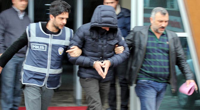 Onur Özbizerdik tutuklandı!
