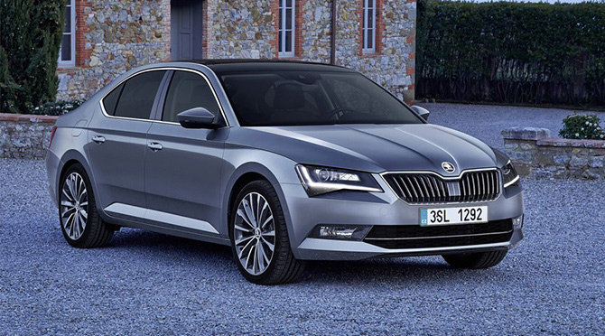 Skoda-Superb_2016_1024x768_wallpaper_02