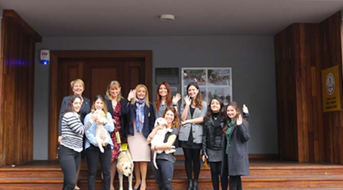 'Görme engelliler için rehber köpekler' öğrencilerle buluştu!