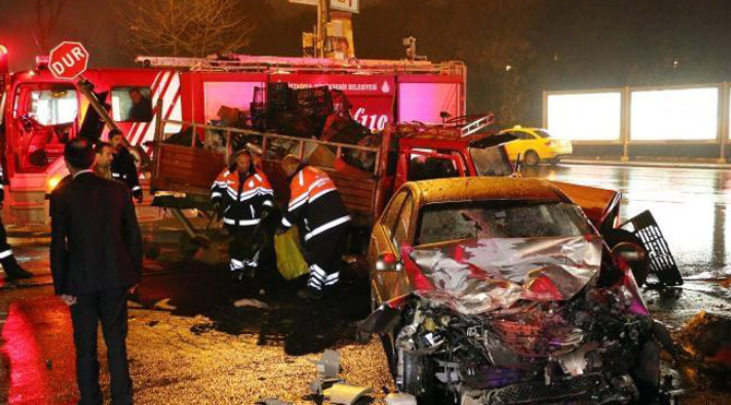 Sarıyer'de trafik kazası: 1 ölü, 2 yaralı