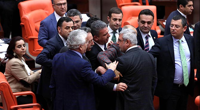 Erdoğan'ın AYM sözleri Meclis'te tartışma yarattı!