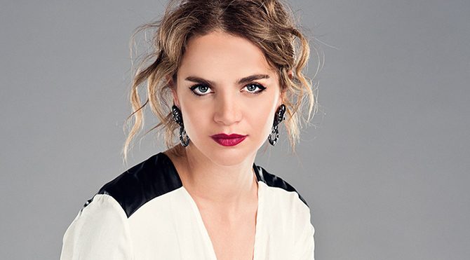 Tuğçe Kazaz Diyanet İşleri Fetva kuruluna sordu