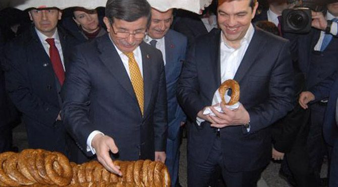 Başbakan gevrek ikram etti!