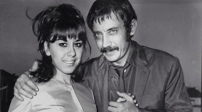 Vasfi Uçaroğlu, 2011 yılında hayata veda etti.