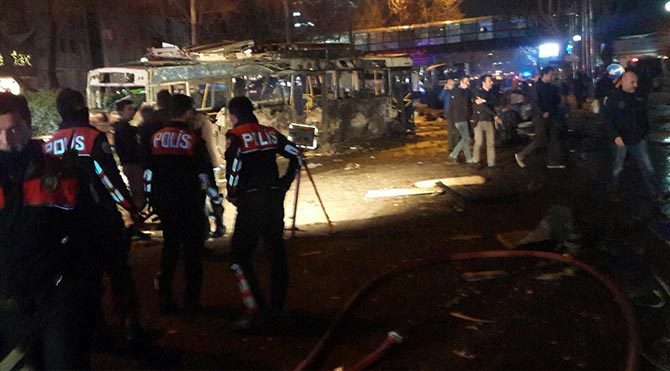 Dünya basını Ankara'daki patlamayı böyle gördü!