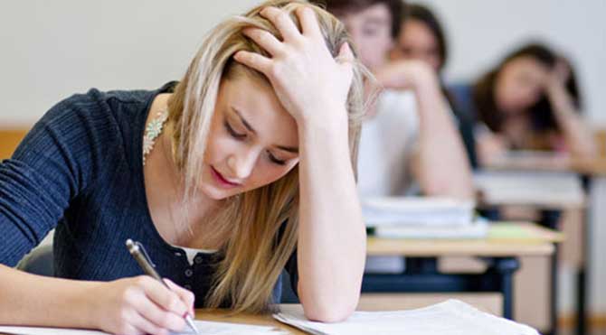 Sessiz ol Türkiye, gençlerin geleceğinden çalma!