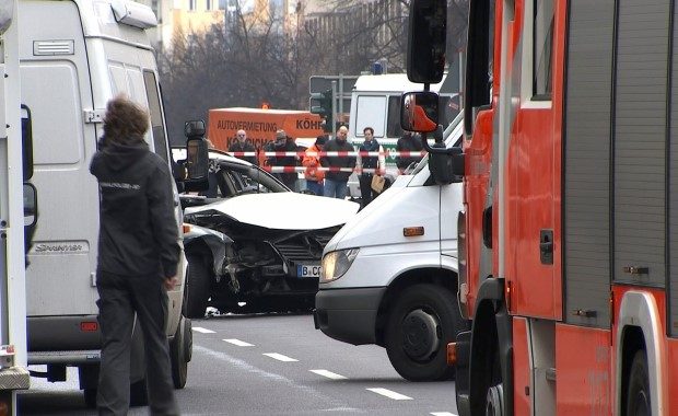 A damaged Volkswagen car stands in the Bismarckstrasse in Berlin