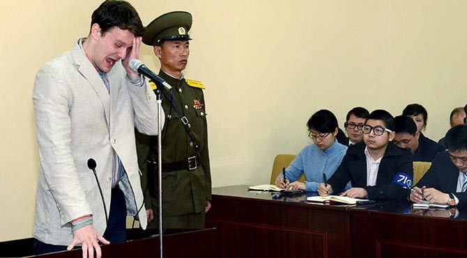 Kuzey Kore ABD'li öğrenciye 15 yıl ağır iş cezası verdi