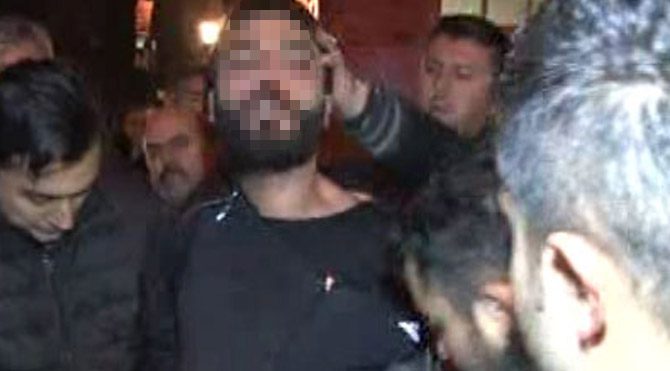 İstanbul polisi 1 kaleşnikof 7 tabanca ele geçirdi