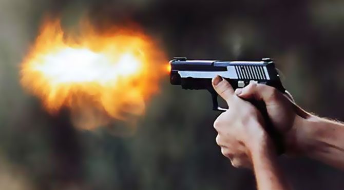 Abisi ve yengesini vurup intihar etti