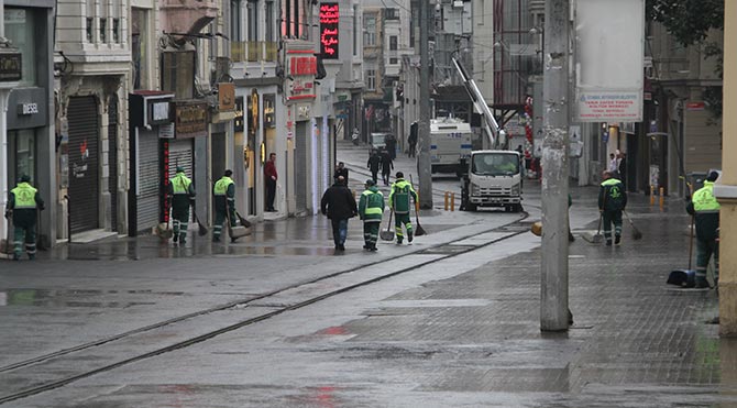 İstiklal Caddesi yayalara açıldı!