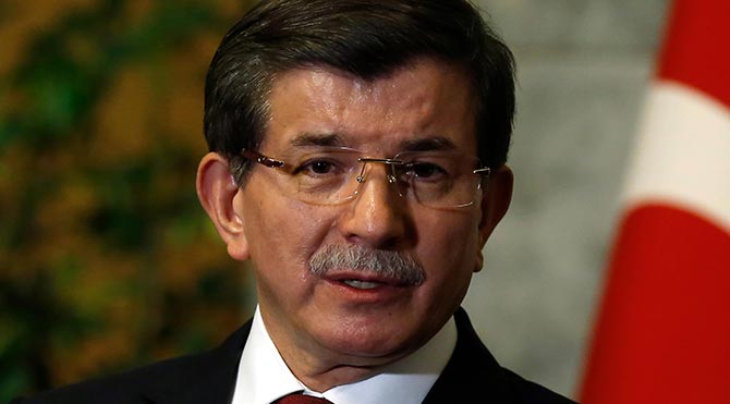 Davutoğlu: Başkanlık sistemini benimseyen bir anayasa için her türlü adımı atacağız