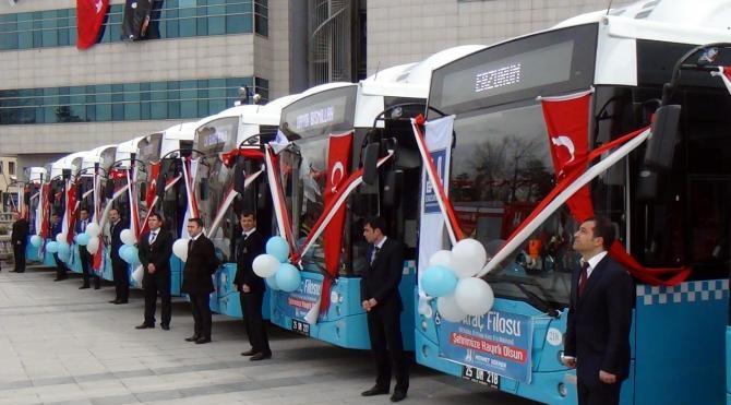 Erzurum&#39;da toplu ulaşıma 30&#39;u doğalgazlı 40 yeni otobüs