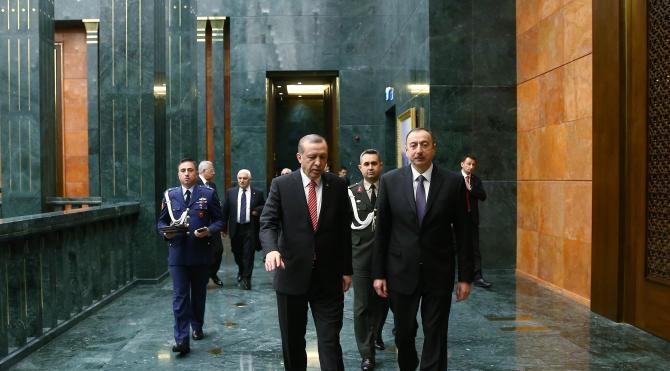 Erdoğan: Terörü maşa olarak kullananlar Türkiye&#39;ye diz çöktüremeyecek, kendileri diz çökecek
