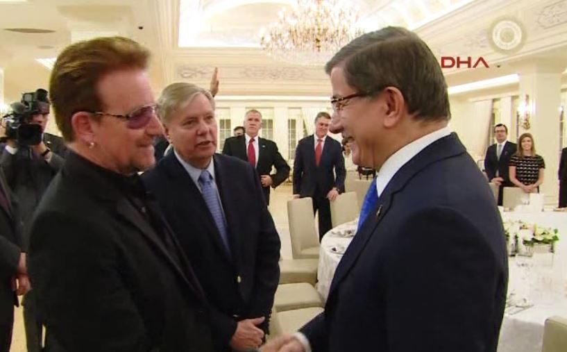 U2 grubunun solisti Bono Çankaya Köşkü'nde