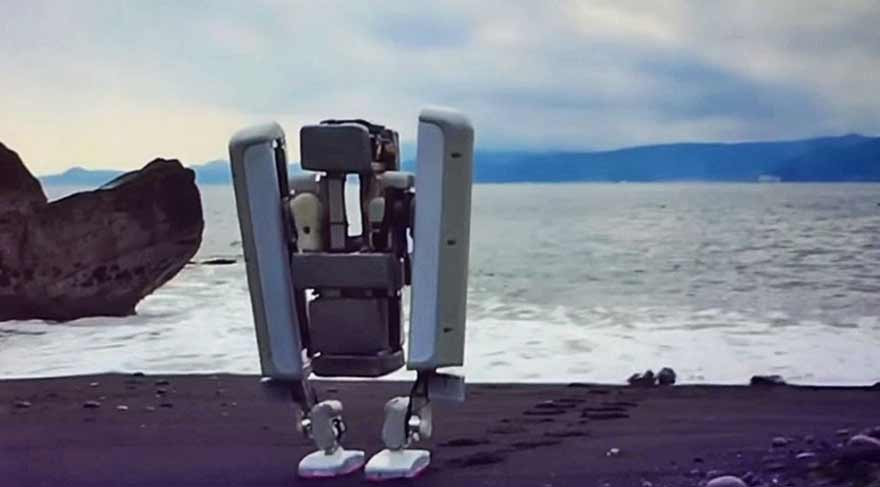 Google'ın yeni iki ayaklı robotu